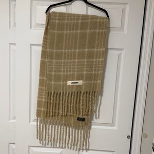 Jacquemus Beige Plaid Fringed Throw